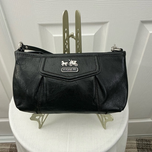 Coach 1941 Large Wristlet Bag - Picture 1 of 3